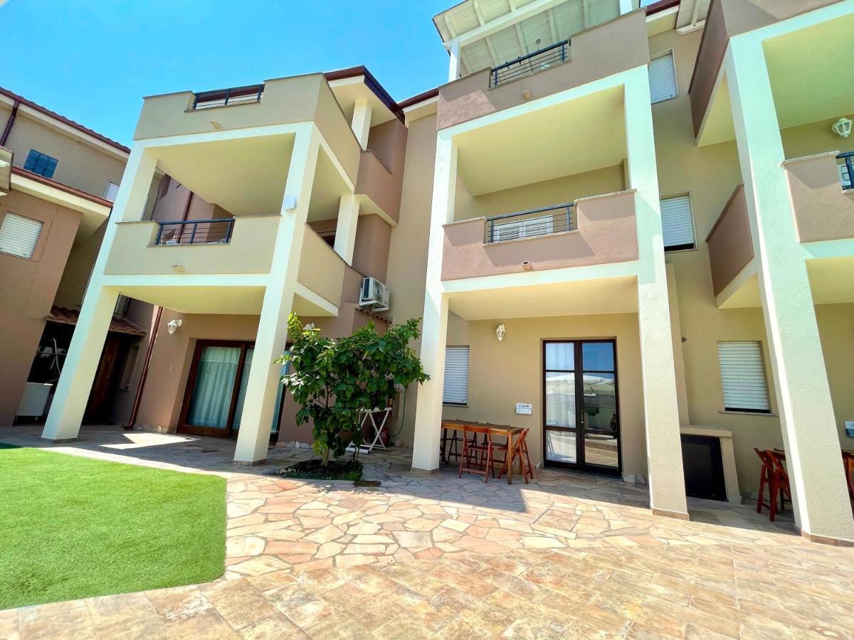 Tergu Apartment Eva מראה חיצוני תמונה
